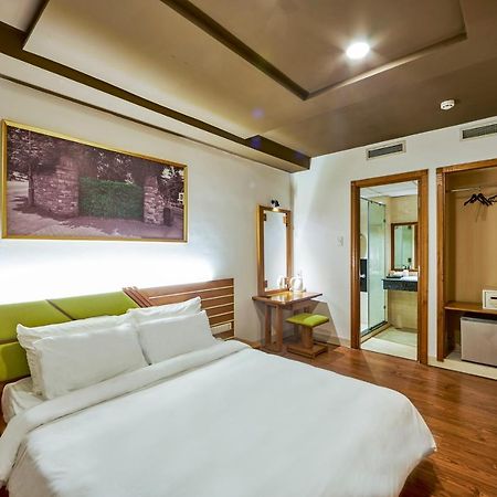 The Noble Swan Hotel Saigon Ho Chi Minh Zewnętrze zdjęcie